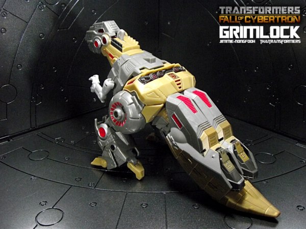 Transformers Generataion Fall Of Cybertron Grimlock In Hand Image  (12 of 16)